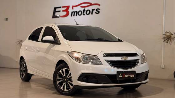 CHEVROLET ONIX 1.4 MPFI LTZ 8V FLEX 4P MANUAL CHEVROLET ONIX 1.4 MPFI LTZ 8V FLEX 4P MANUAL